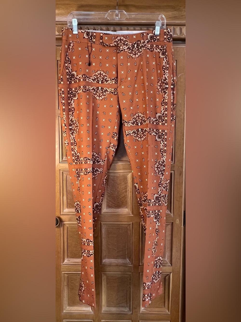 BoohooMAN Paisley Bandana Print Skinny Pants Men’s 26x30 Rust Mid Rise Stretch